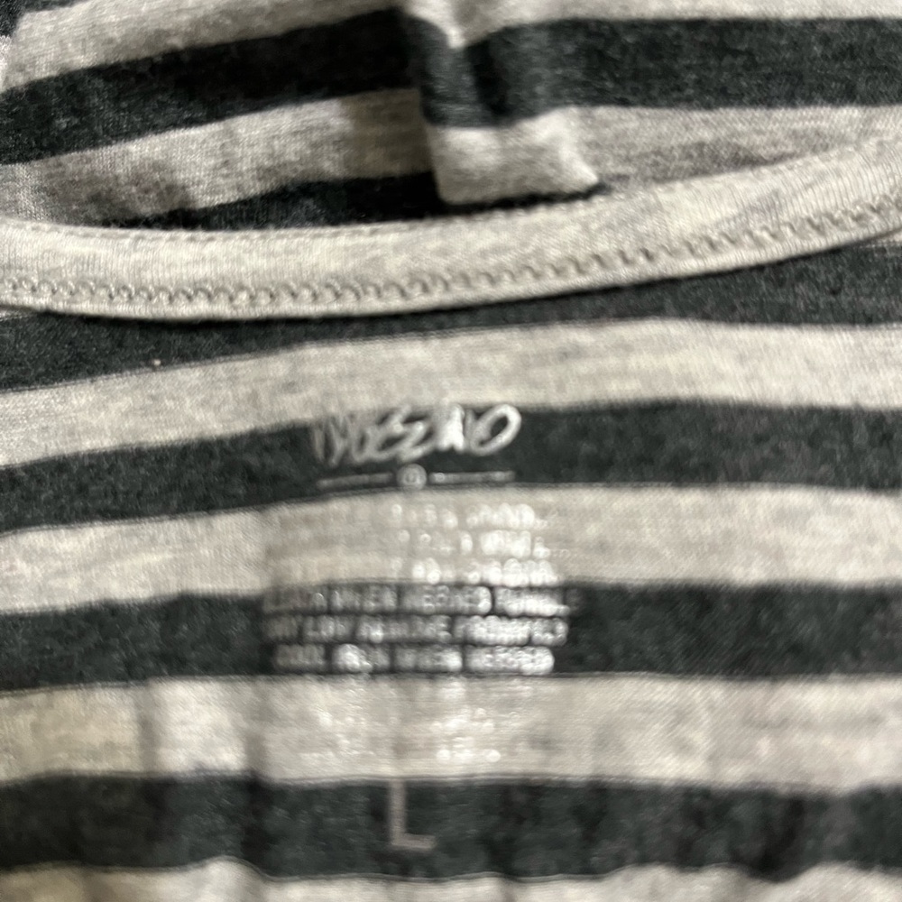 Mossimo women’s tank top large - Picture 2 of 3